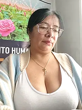   valentina18 online show from April 2026 08:57:02 PM