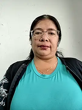 Snapshot of __valentina18 chatting on January 2026 01:28:02 PM valentina18 online show from January 2026 01:28:02 PM