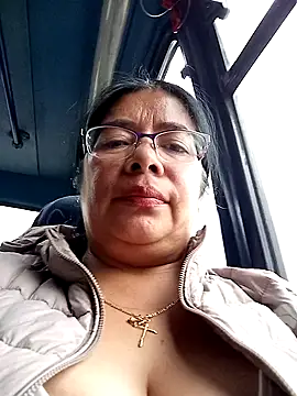 Snapshot of __valentina18 chatting on March 2025 04:40:02 PM   valentina18 online show from March 2025 04:40:02 PM