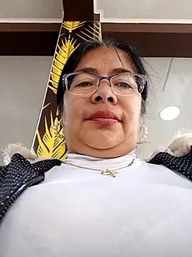 Snapshot of __valentina18 chatting on February 2025 04:14:02 PM   valentina18 online show from February 2025 04:14:02 PM