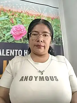   valentina18 online show from April 2026 01:51:01 PM