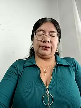 Snapshot of __valentina18 chatting on January 2026 01:26:01 PM valentina18 online show from January 2026 01:26:01 PM