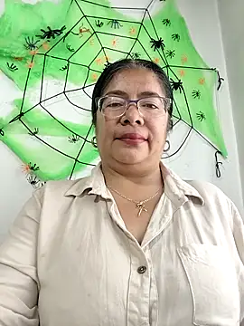 Snapshot of __valentina18 chatting on October 2025 01:08:02 PM   valentina18 online show from October 2025 01:08:02 PM