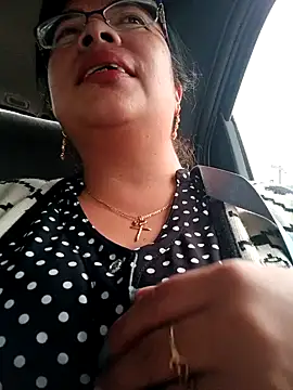 Snapshot of __valentina18 chatting on February 2025 01:41:01 PM   valentina18 online show from February 2025 01:41:01 PM