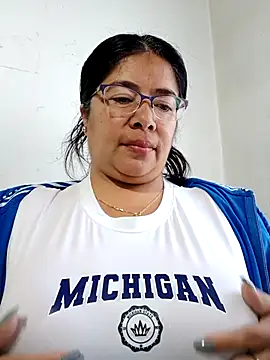 Snapshot of __valentina18 chatting on February 2025 01:11:01 PM   valentina18 online show from February 2025 01:11:01 PM