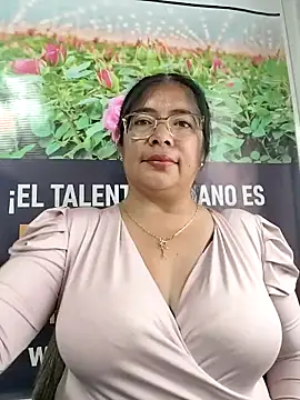   valentina18 online show from April 2026 07:37:01 PM