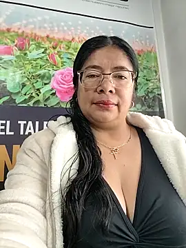   valentina18 online show from April 2026 01:24:02 PM
