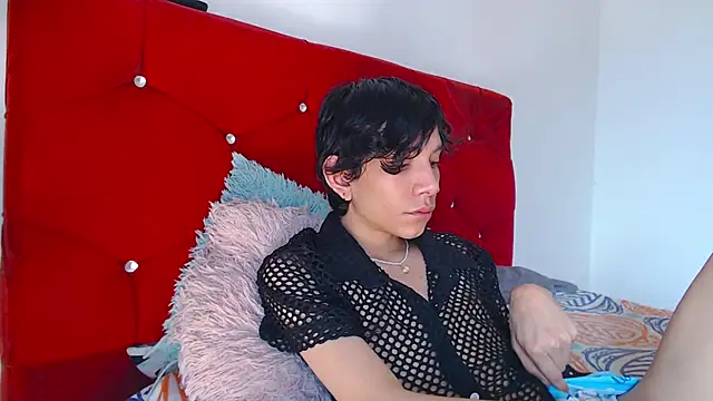 LAICK 01 online show from April 2026 07:59:02 PM