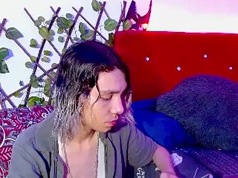 Snapshot of LAICK_01 chatting on December 2024 09:06:01 PM LAICK 01 online show from December 2024 09:06:01 PM