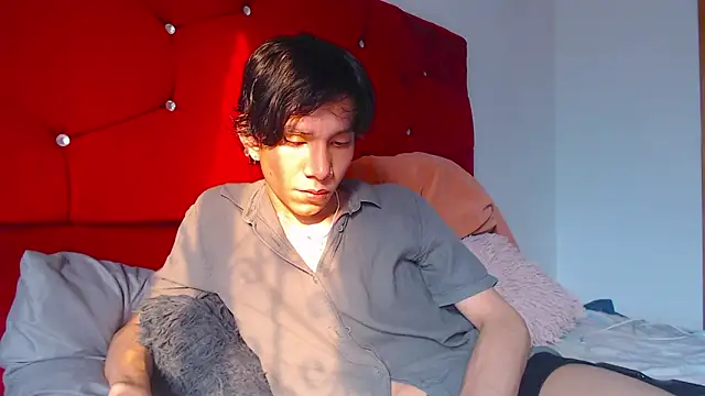 LAICK 01 online show from March 2026 09:46:02 PM