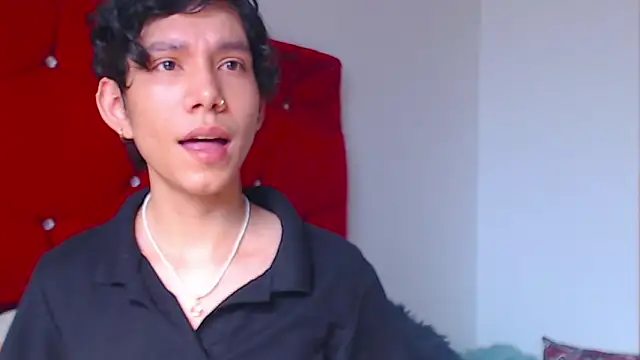 LAICK 01 online show from March 2026 09:32:02 PM