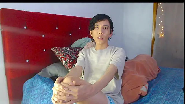 LAICK 01 online show from May 2026 04:05:02 AM