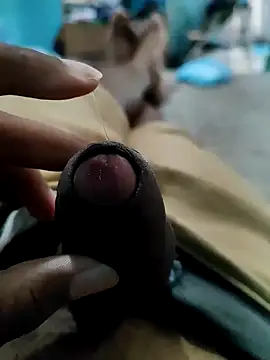 Snapshot of Arthu2r chatting on January 2025 05:07:02 PM Arthu2r online show from January 2025 05:07:02 PM