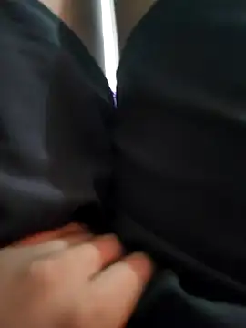 Snapshot of Arthu2r chatting on January 2025 02:21:01 PM Arthu2r online show from January 2025 02:21:01 PM