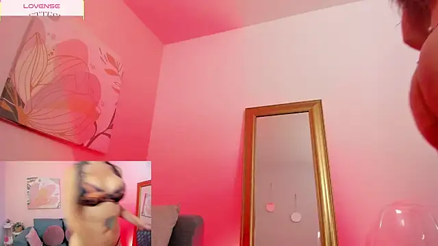  Nicoletteshea  online show from February 2026 09:26:01 PM