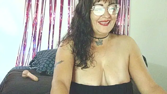 Snapshot of allesiabobs chatting on October 2025 11:13:01 PM allesiabobs online show from October 2025 11:13:01 PM