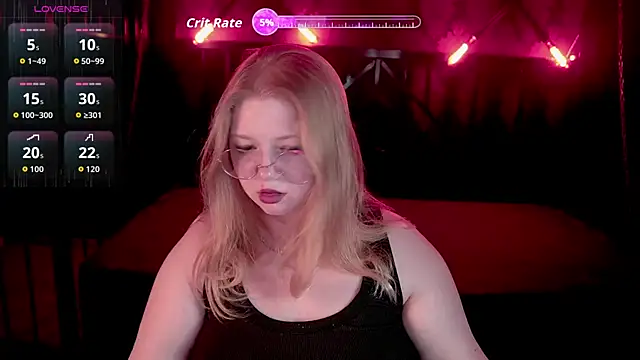 Snapshot of Tinker_Belll chatting on June 2026 07:09:02 PM Tinker Belll online show from June 2026 07:09:02 PM