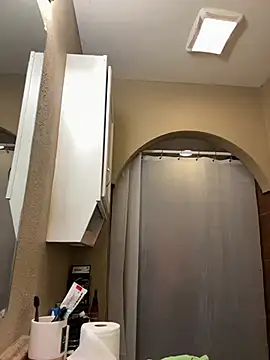 pumaHotz online show from February 2025 12:20:01 PM