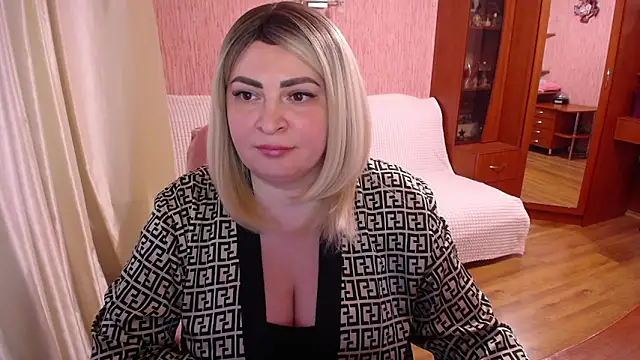 -MeowMeow online show from June 2026 03:40:02 PM