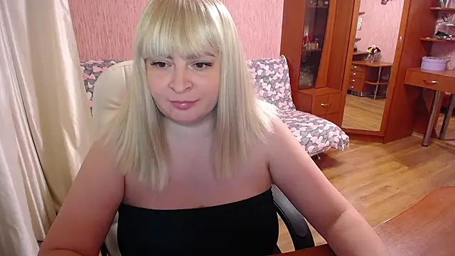 Snapshot of -MeowMeow chatting on October 2025 02:19:02 PM -MeowMeow online show from October 2025 02:19:02 PM