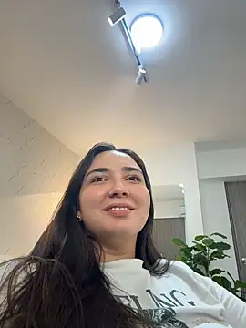 ava blue online show from May 2026 08:01:02 PM