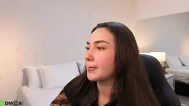 ava blue online show from November 2025 07:46:02 PM