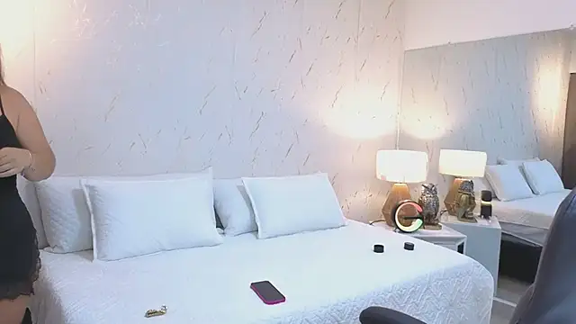 ava blue online show from February 2026 07:46:02 PM