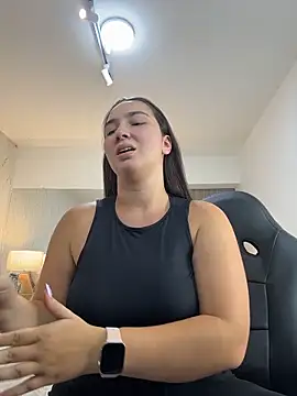 ava blue online show from November 2025 07:47:02 PM