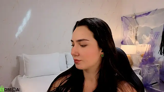 ava blue online show from October 2025 07:46:01 PM