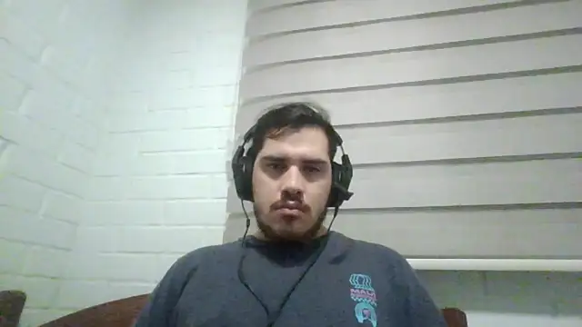 hung weeb online show from January 2026 01:42:02 AM