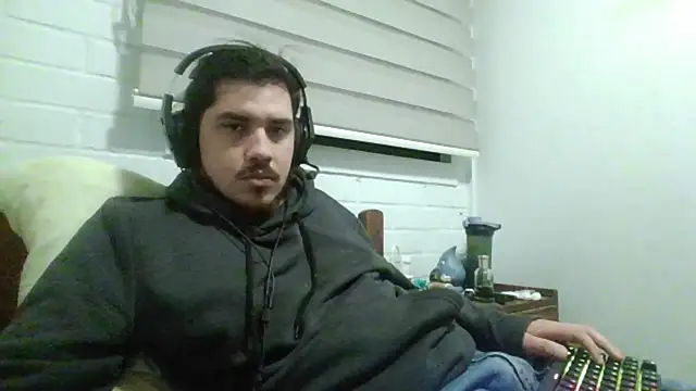 hung weeb online show from April 2026 01:54:02 AM