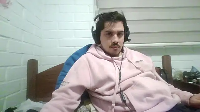 hung weeb online show from May 2026 01:44:01 AM