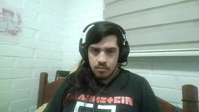 Snapshot of hung_weeb chatting on October 2025 12:54:02 AM hung weeb online show from October 2025 12:54:02 AM