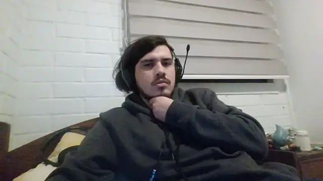 hung weeb online show from May 2026 03:35:02 AM