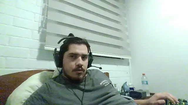 hung weeb online show from April 2026 03:35:01 AM