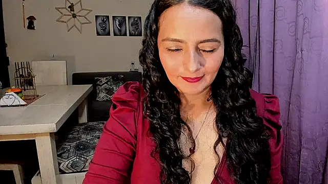 emma luxy online show from April 2026 05:14:02 AM
