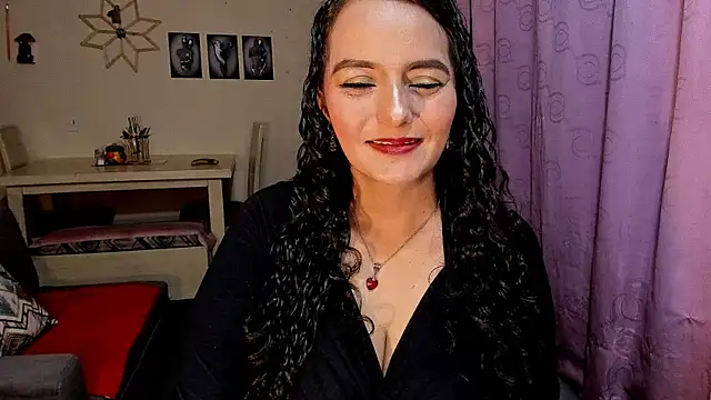 emma luxy online show from April 2026 01:09:02 AM