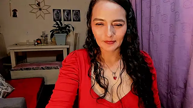 emma luxy online show from April 2026 11:08:02 PM