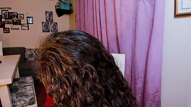 emma luxy online show from February 2026 01:47:01 AM