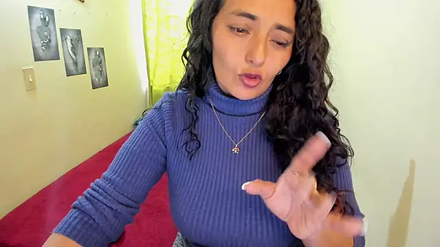 emma luxy online show from December 2024 12:23:02 PM