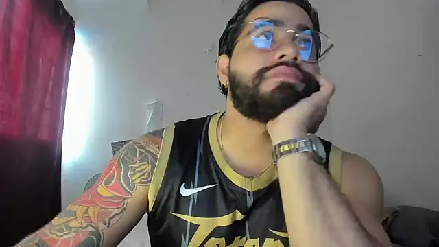 Snapshot of _Coddygold_ chatting on February 2025 12:26:02 PM  Coddygold  online show from February 2025 12:26:02 PM