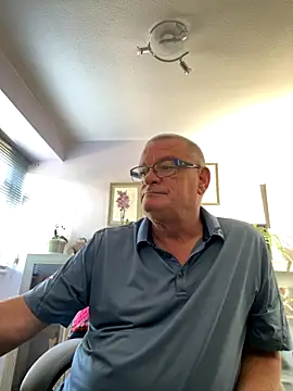 Garry831 online show from September 2025 09:38:02 AM