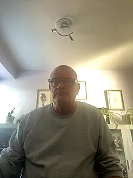 Garry831 online show from September 2025 09:15:01 AM