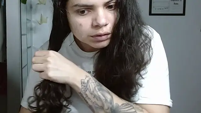 Nikkykora15 online show from November 2025 10:42:01 PM