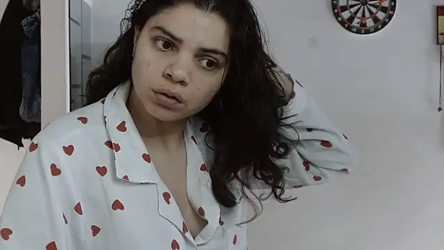 Snapshot of Nikkykora15 chatting on June 2026 07:44:02 PM Nikkykora15 online show from June 2026 07:44:02 PM