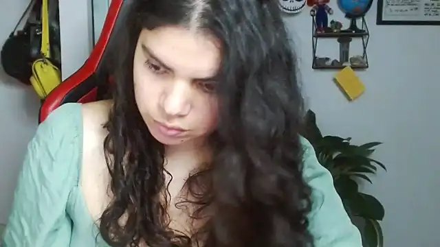 Snapshot of Nikkykora15 chatting on March 2025 10:48:01 PM Nikkykora15 online show from March 2025 10:48:01 PM