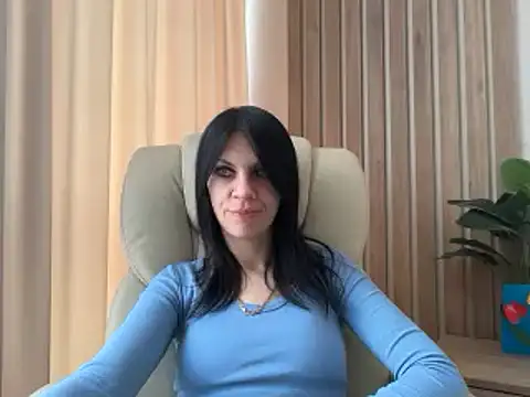 Snapshot of InjaAtHome chatting on April 2026 06:09:02 AM InjaAtHome online show from April 2026 06:09:02 AM