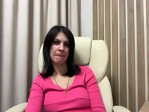 Snapshot of InjaAtHome chatting on October 2025 02:49:02 PM InjaAtHome online show from October 2025 02:49:02 PM