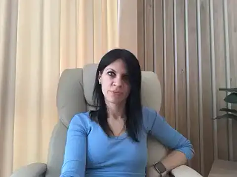 Snapshot of InjaAtHome chatting on April 2026 06:15:02 AM InjaAtHome online show from April 2026 06:15:02 AM