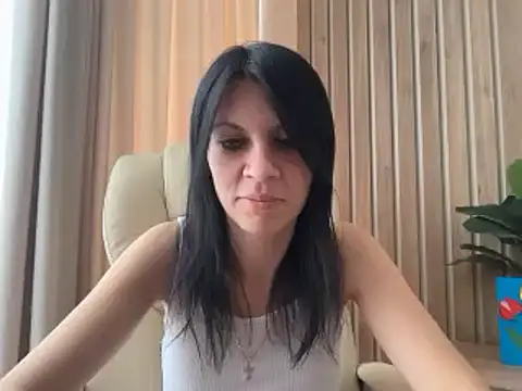 Snapshot of InjaAtHome chatting on April 2026 07:56:01 AM InjaAtHome online show from April 2026 07:56:01 AM